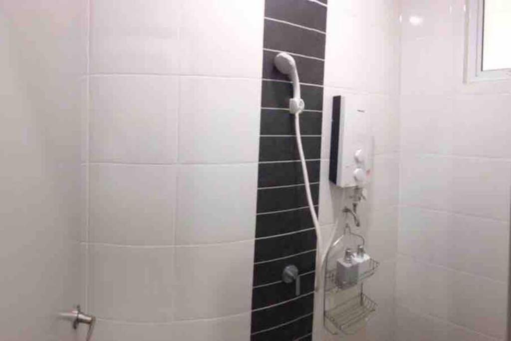 盛婷民宿a S&Thomez 2Bedrooms Mesamall Wifi Klia Usim Miu Inti Nu Nilai Exterior foto